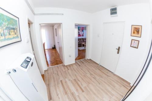 Golubovic Apartman -90m2