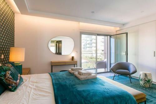 Apartamento Luxury 4 Bedr Flat W/ Panoramic Views & Pool!!