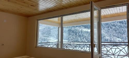 Hostal Guesthouse Barliani