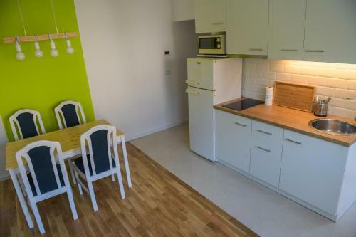 Puzzle Apartment