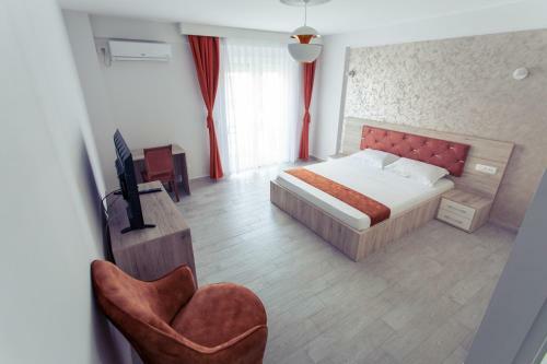 City Hotel