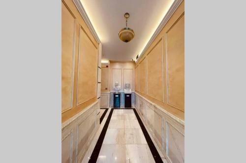 New And Luxury Apartment