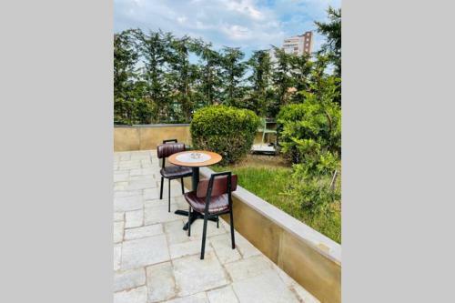 New And Luxury Apartment