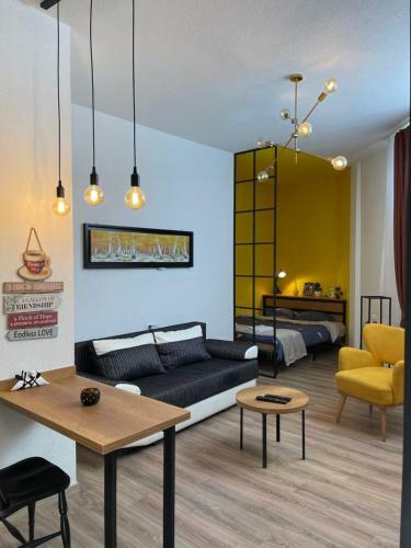 Ora-prn, Studio Apartment In The City Centre