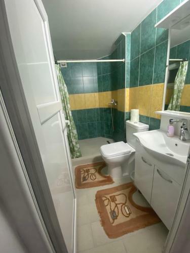 Royal Apartment Near Royal Mall