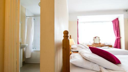 Hostal Kidwells House