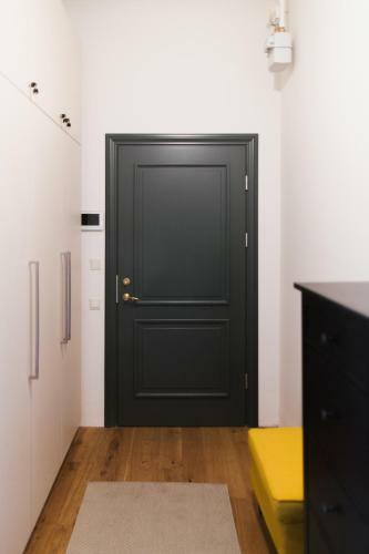 New, Modern Apartment Near Riga Center