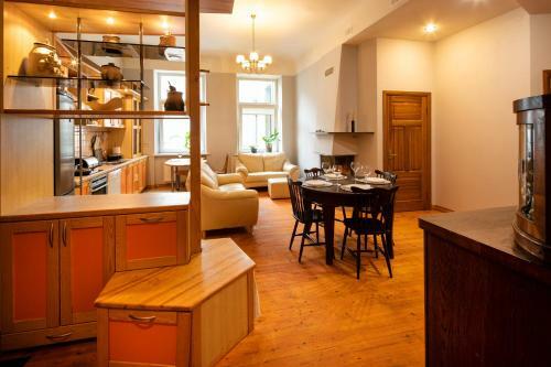 Riga City Family Apartment