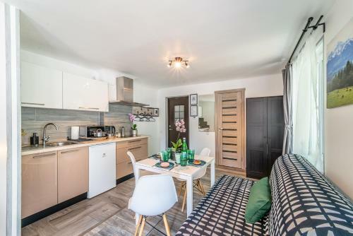 Green Garden & Parking Apartments