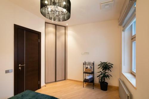 Old Riga Two Bedroom Apartment With 2 Bathrooms