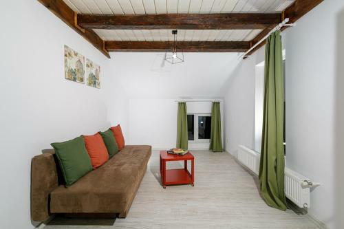 Charming Apartment With Hot Tub A Rustic Ciubar