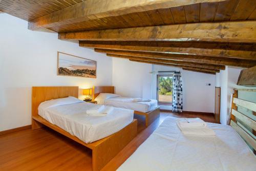 H - Montes de Praias Guesthouse