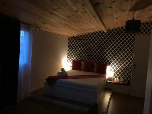 Hostal Tejos House