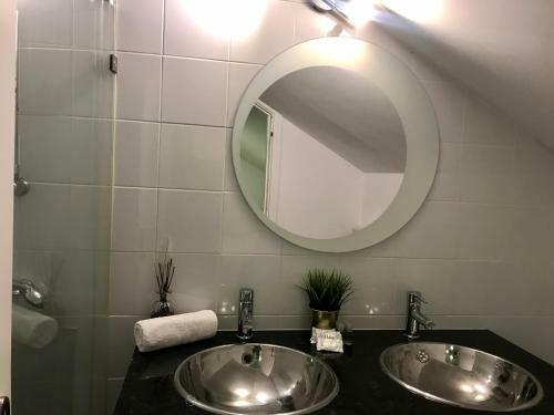 Hostal Tejos House