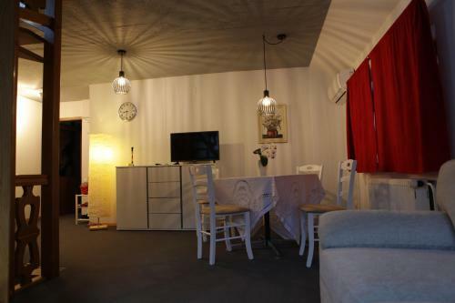 Apartment Fon