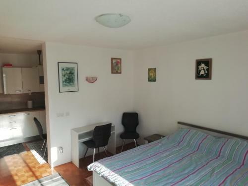 Michael Apartments