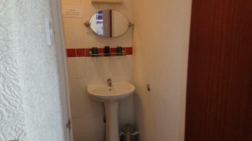 Hostal Ash Lea Hotel