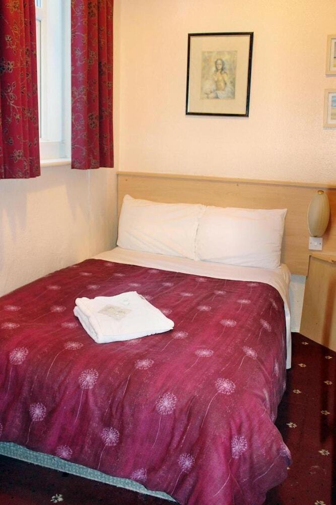 Hostal Brooklyn Hotel