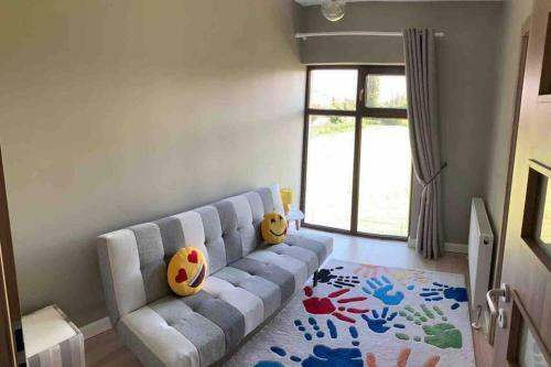 Casa Andreea. Cheerful 4-bedroom Villa