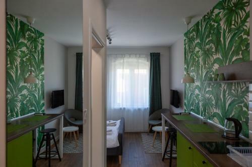 Hostal Mom`s House