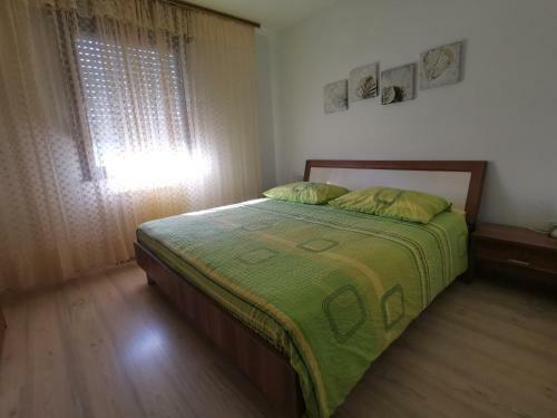 Apartment Lo??