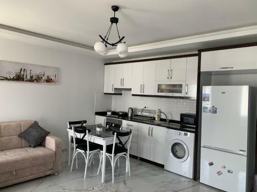 One Bedroom Apartment With Kitchen Mahmutlar Alanya