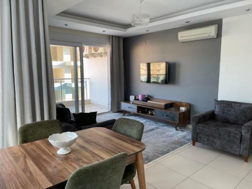 Sa Apartments! 1bd Flat And 2bd Duplex