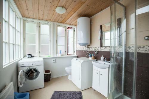 Hostal Skruzdynes 11