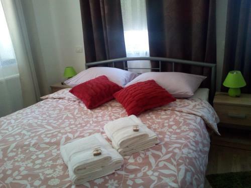 Apartamentos Holiday Home Julian Alps