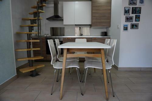 Corner Apartments