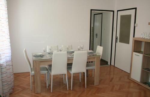 Apartma Center