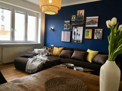 Blu Apartment In Old Town