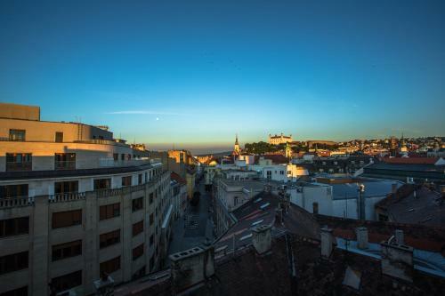 Apartamento 22nd Uprising Square