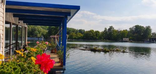 Apartamento Hausboat "?ivot Na Vode"