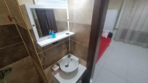 �zlem Apart & Pans?yon