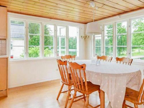 Holiday Home �sbro II
