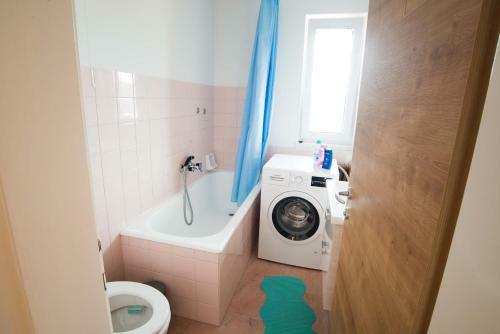 Apartma Ela