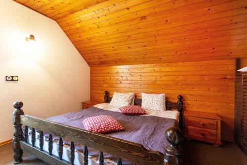 Castle Way Apartments Tamy
