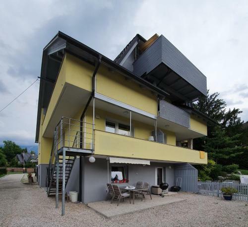 Apartamentos Jensen Countryside House