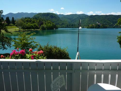 B&B Pletna A Double Lake-view Room