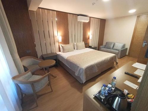 Bah�elievler Hotels