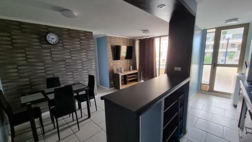 Apartamento Portal Del.sol Block 6 de 11