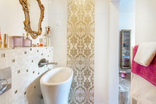 Apartamento New, Stylish And Modern Central Studio, Free Parking