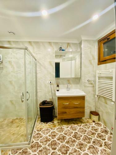 Hostal Airport Guest House