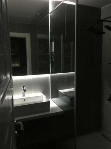 Bed & Breakfast Lily Airport Otel