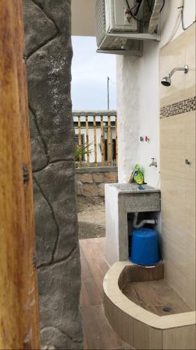 Tony�s Home Ayangue