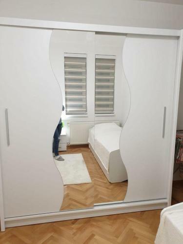 Dobi Apartmani Wing
