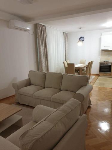 Dobi Apartmani Wing