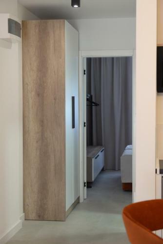 9 Apartments