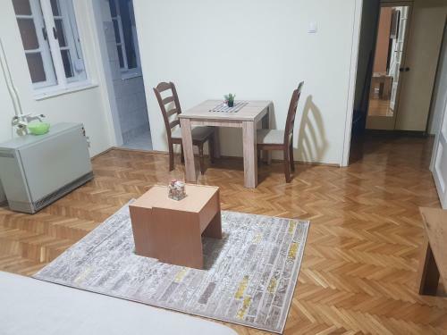 Apartamento Garsonjera Ilic